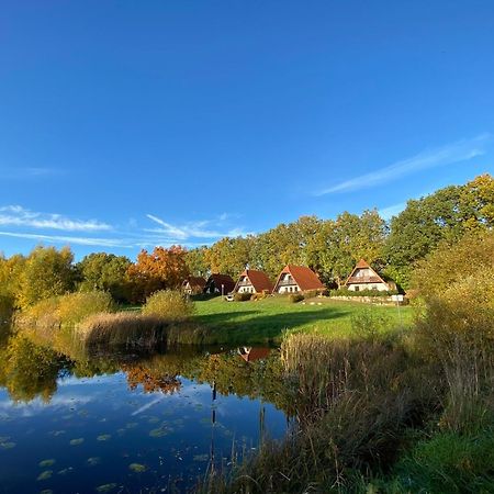 Finnhaeuser Am Vogelpark - Haus Andrea Marlow Exteriör bild